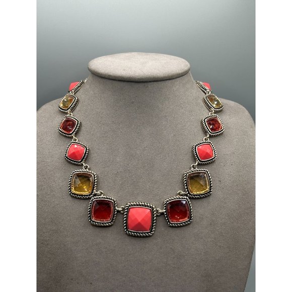 Signed NAPIER Contemporary Necklace Faceted Acrylic Stones Warm Earthy Red Color - Picture 4 of 9